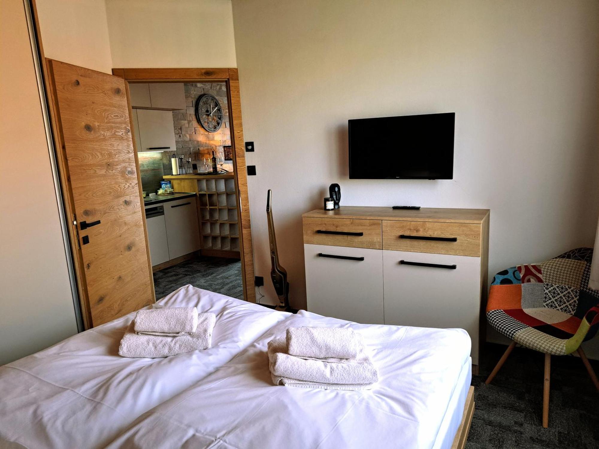Apartmany ฮราบูชิเซ ภายนอก รูปภาพ