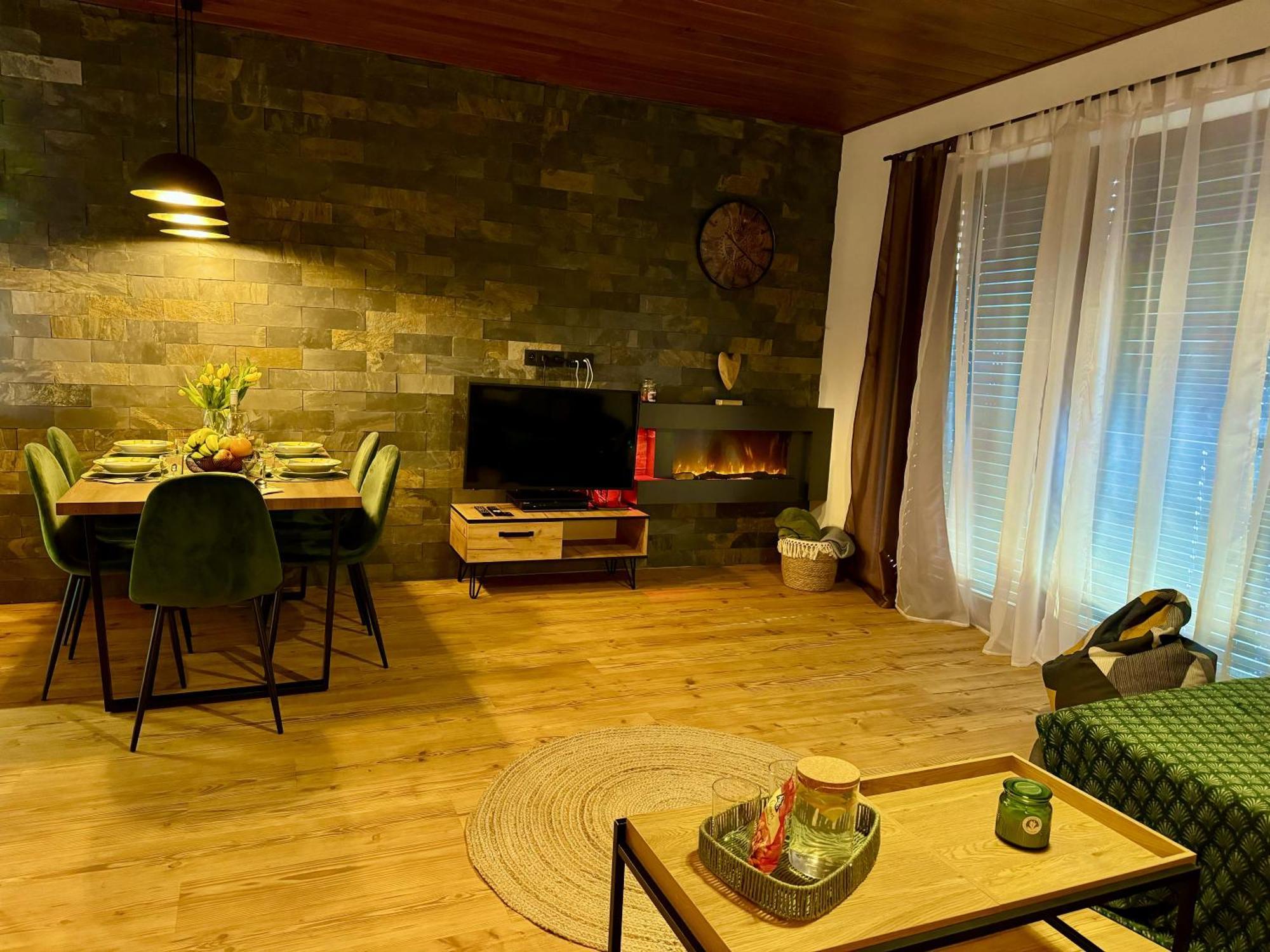 Apartmany ฮราบูชิเซ ภายนอก รูปภาพ