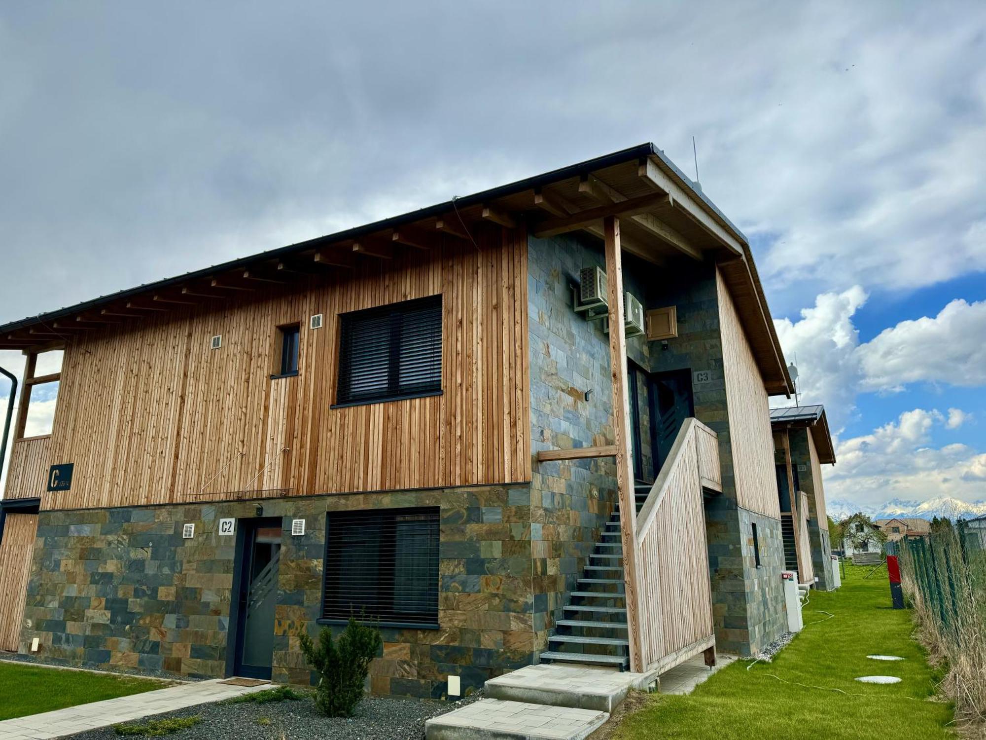 Apartmany ฮราบูชิเซ ภายนอก รูปภาพ