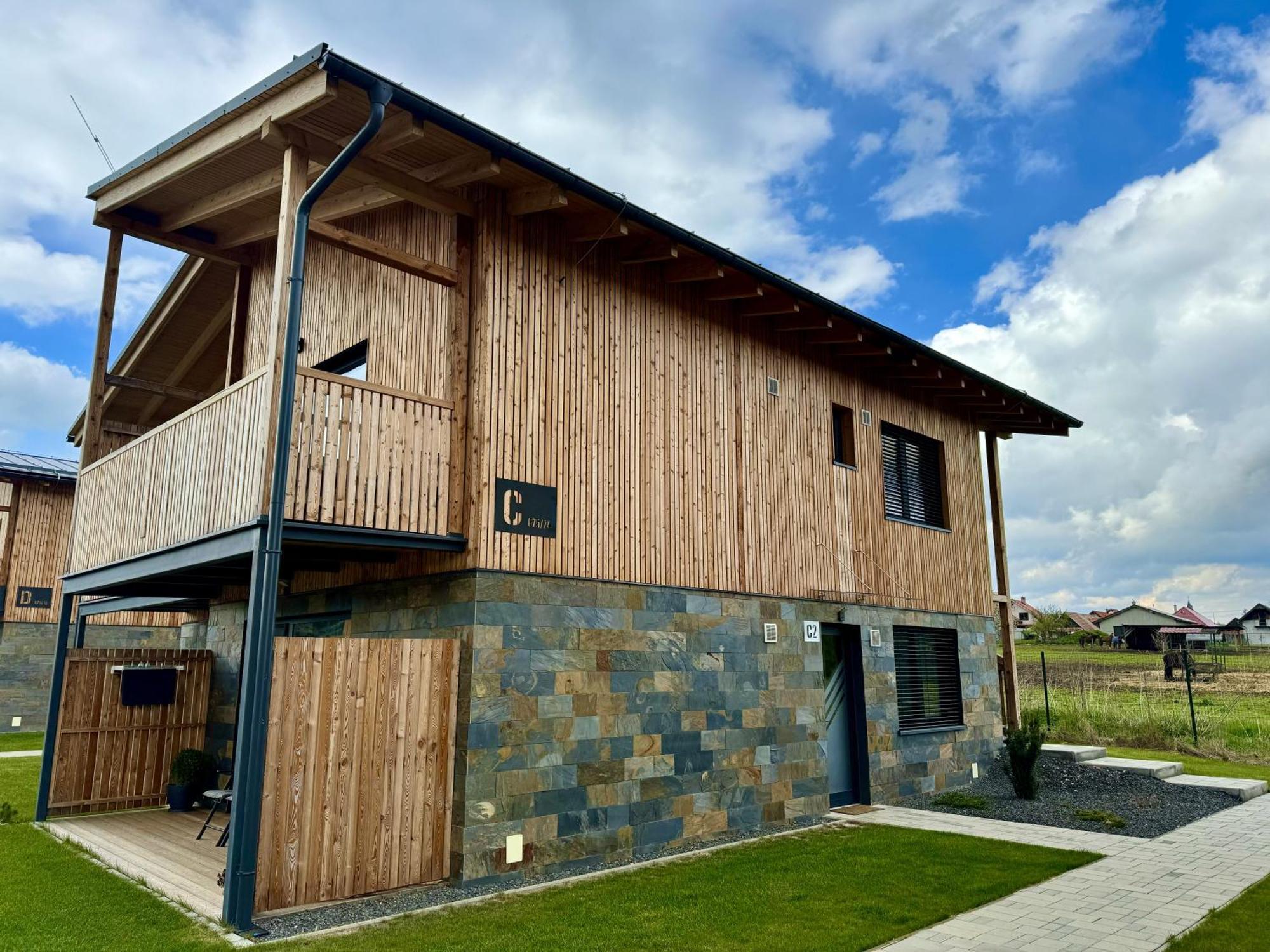 Apartmany ฮราบูชิเซ ภายนอก รูปภาพ